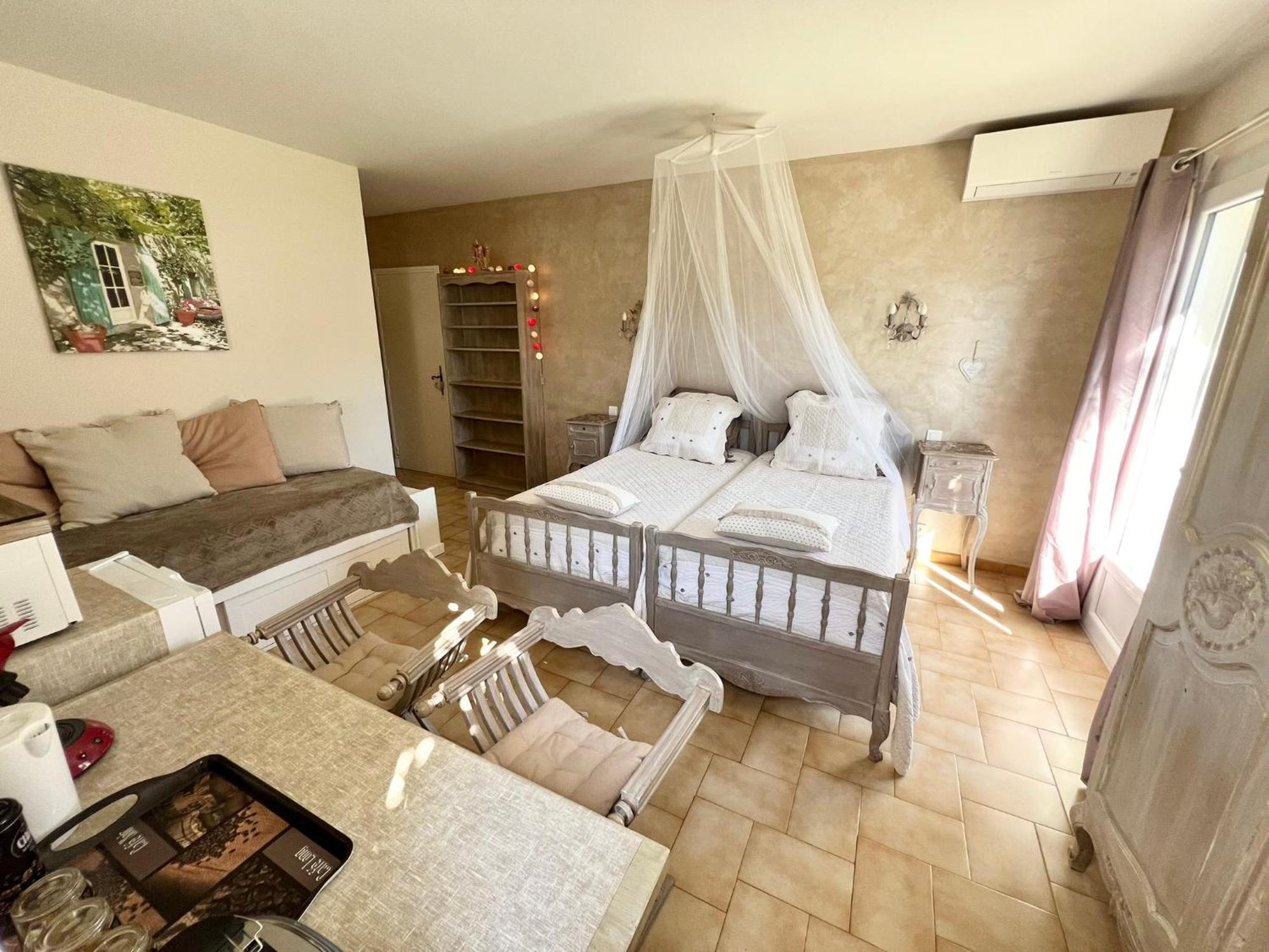 Bastide Du Levant Сент-Максім Екстер'єр фото